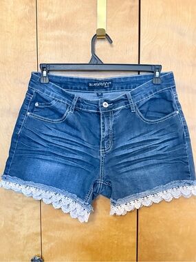 Denim Crochet-Trim Women’s Shorts Size 14